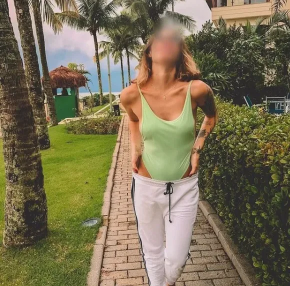 Anna, 29