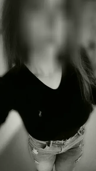 Cara, 26