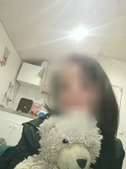 Emily, 37