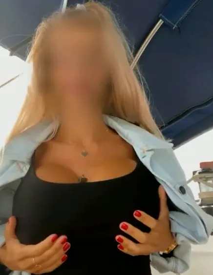 Lena, 36