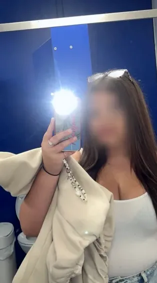 Lisa, 18