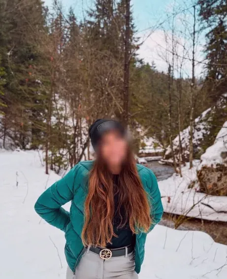 Marie, 27