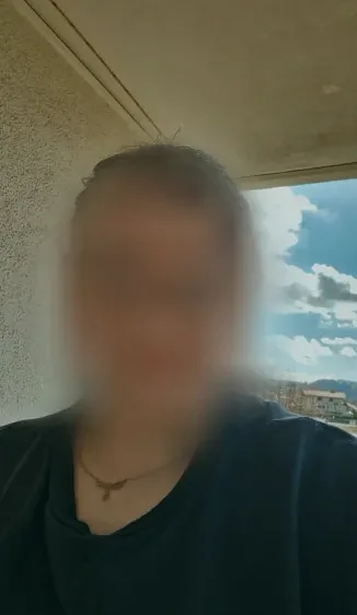 Paula, 24