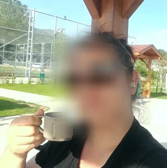 Pauline, 34