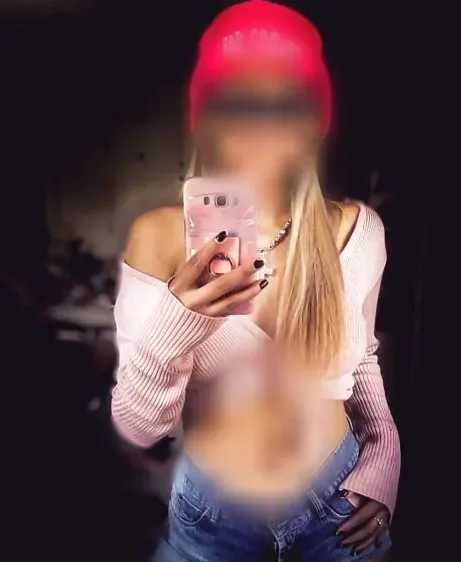 Pia, 36