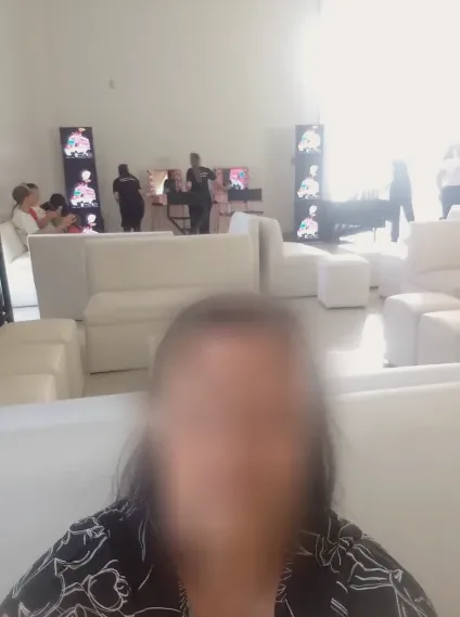 Ramona, 36