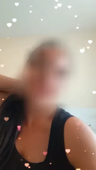 Rebecca, 39