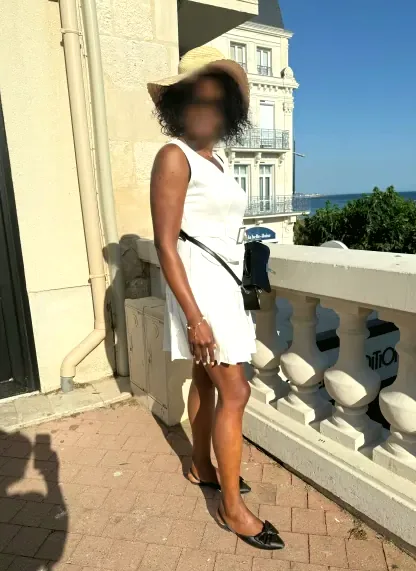 Sophie, 36